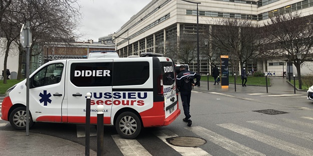 Fransa'da hastanelerde yoğunluk! Canlarından bezdiler