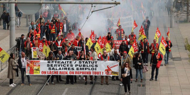 Fransa'da işçiler bugün genel greve gidiyor