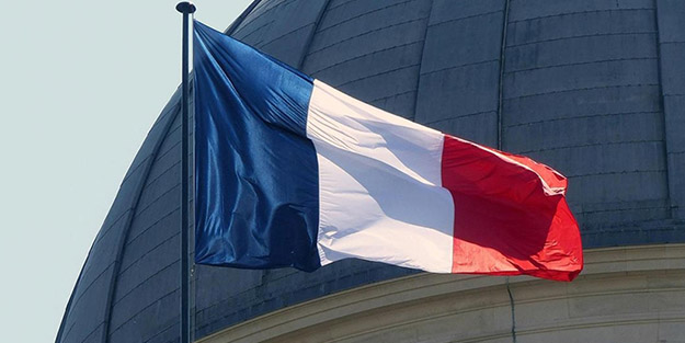 Fransa'da İslamofobi artıyor! Camiye çirkin saldırı