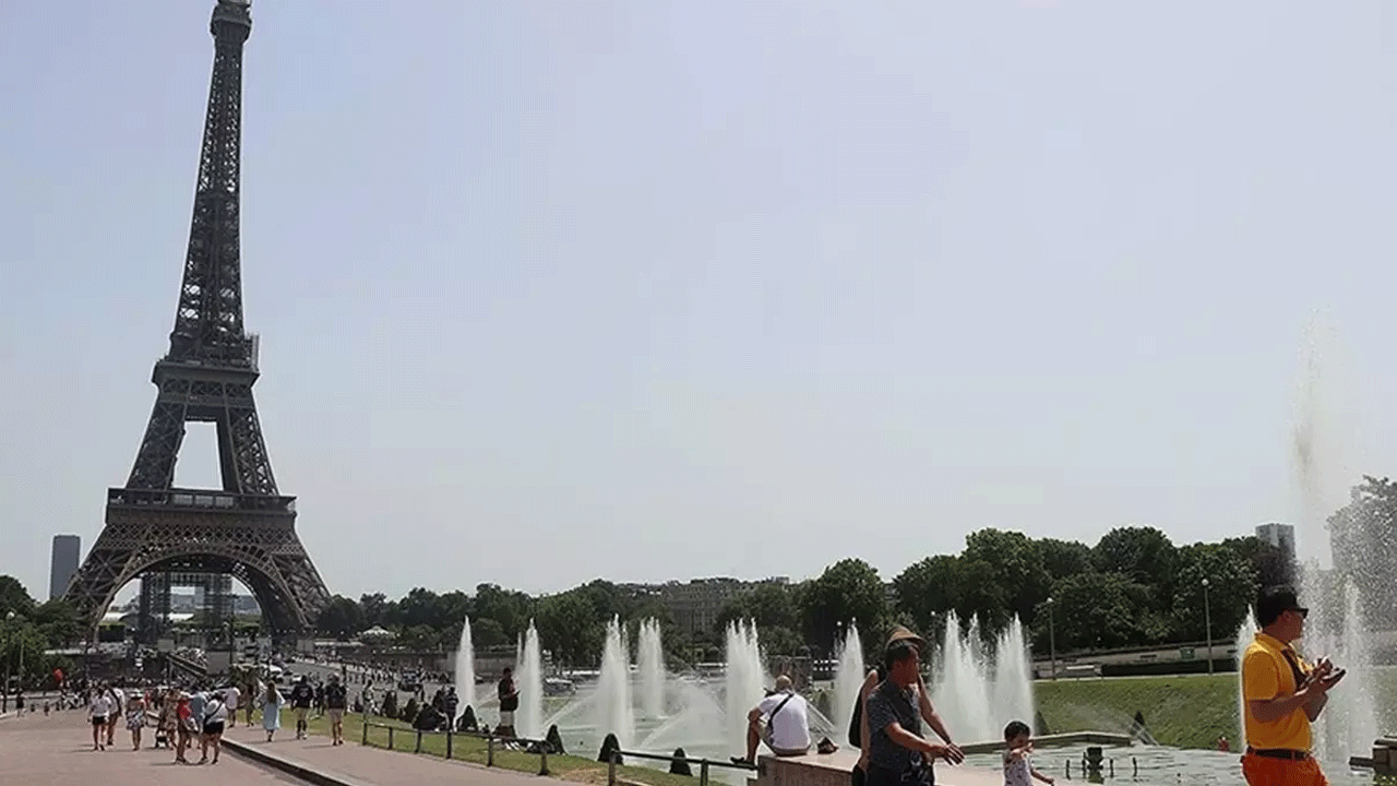 Fransa'da kırmızı alarm! 1350 okul kapatıldı