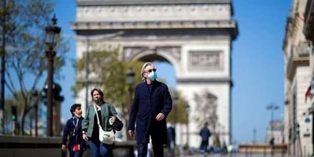 Fransa'da Kovid-19 sağlık ruhsatı uygulaması başladı