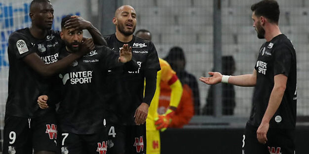 Fransa'da küme düşürülen takım mahkemeye gitti!