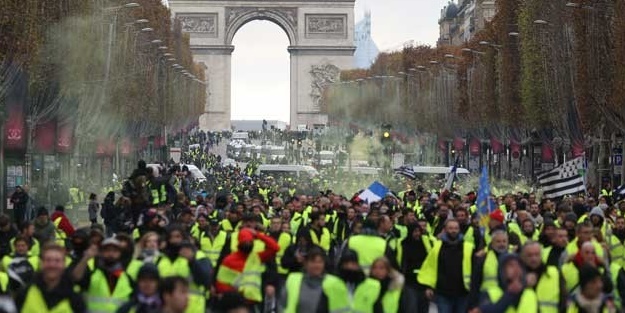 Fransa'da Macron'a 1 hafta süre! 'Geri çekmezseniz...'