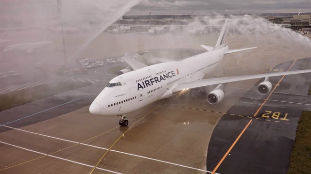 Fransa'da pilotlar da greve gidiyor