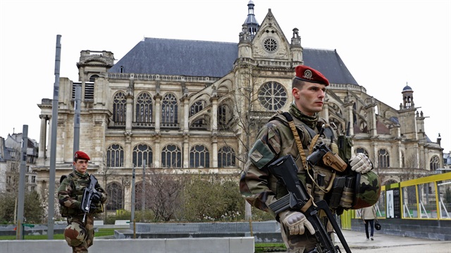 Fransa'da saldırganların kimliği belirlendi