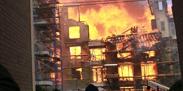 Fransa'da sığınmacılara molotoflu saldırı