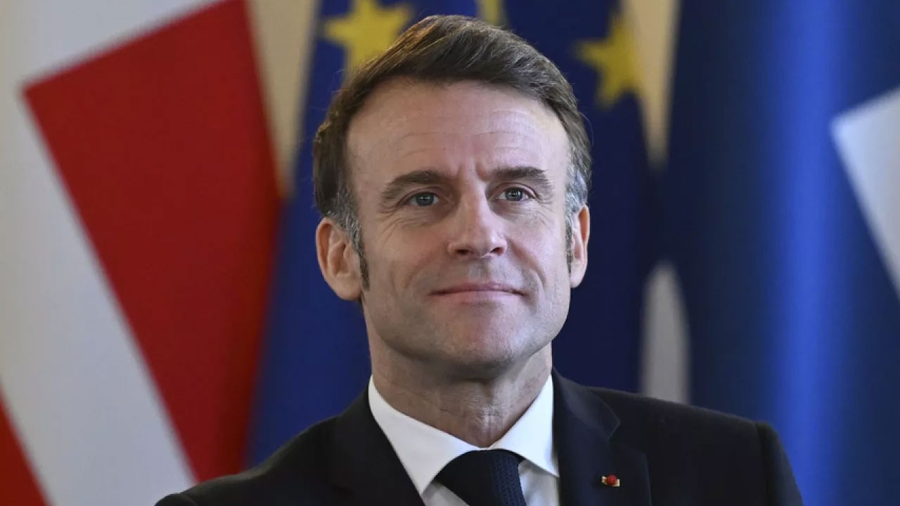 Fransa’da siyaset çöküşte! Macron sonrası kimin geleceği belli değil