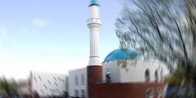 Fransa'da tehlikeli provokasyon! Müslümanların mescidini hedef aldılar