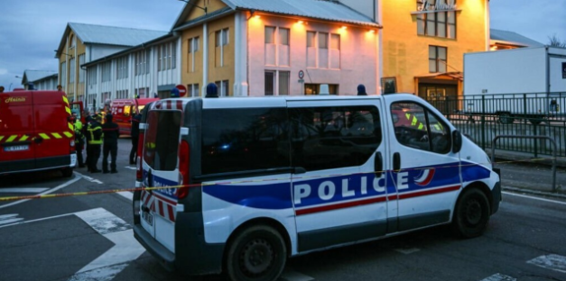 Fransa'da terör saldırısı: 1 kişi öldü 5 polis yaralandı