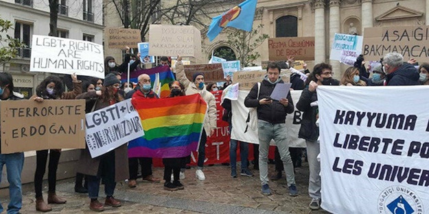 Fransa'da terör yandaşlarından Boğaziçi olaylarına destek