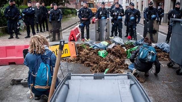Fransa'da tezekli protesto
