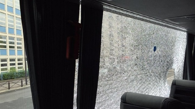 Fransa'da Türk taraftarlara çirkin saldırı