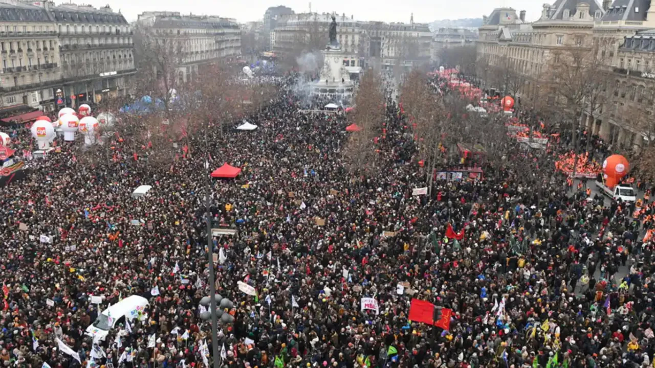 Fransa'da ülke genelinde grev!