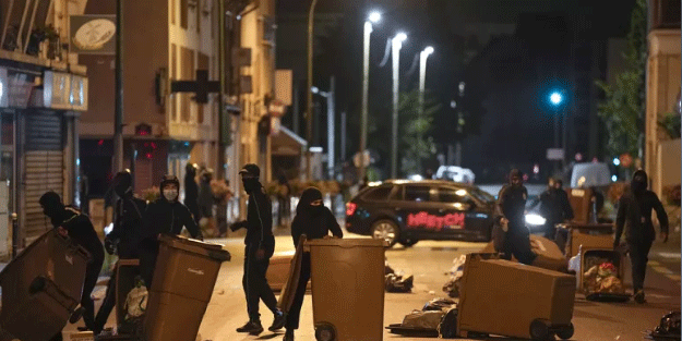 Fransa'daki kargaşa oralara da sıçradı! Bu ilk kez oldu...