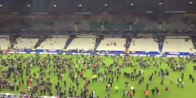 Fransa'daki patlama stadyumdan duyuldu