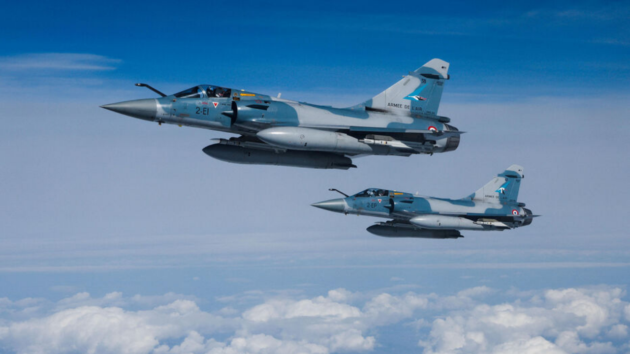 Fransa’dan flaş hamle! Savaş uçaklarını o ülkeye gönderecek