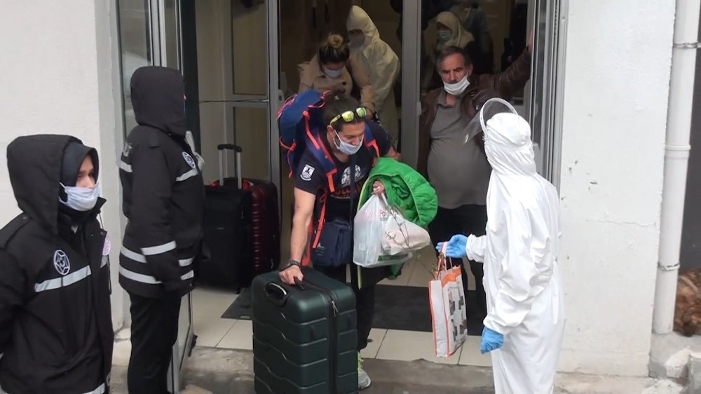 Fransa’dan gelen 181 vatandaşın karantina süresi tamamlandı 