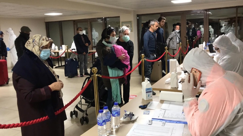 Fransa’dan getirilen 317 kişi Bartın’da 14 günlük karantinaya alındı 
