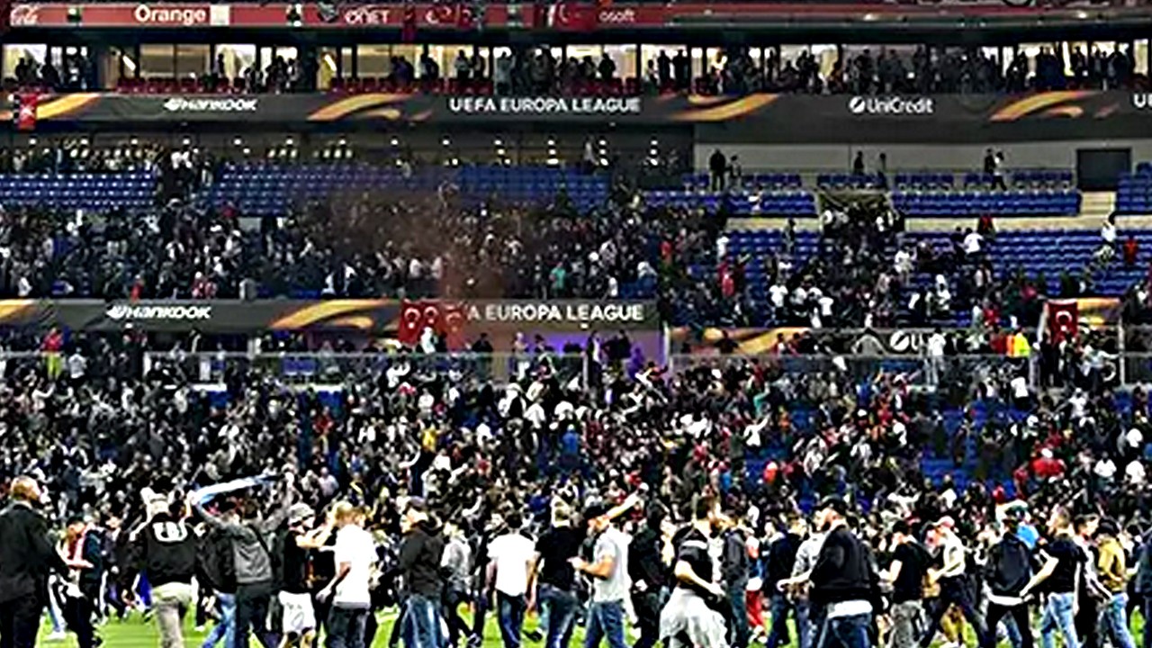 Fransa'dan skandal karar! Ayıp yahu ayıp