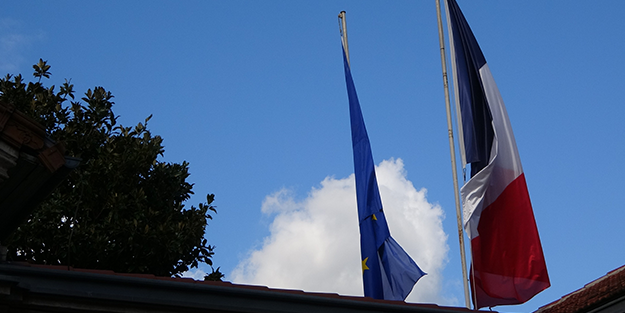 Fransa'dan tepki çeken Türkiye kararı! Kapattılar