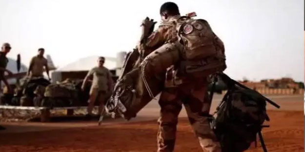 Fransa'nın 9 yıllık işgali sona erdi! Tamamen terk ettiler