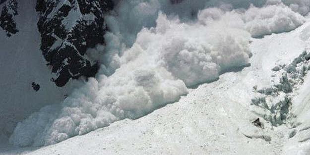 Fransa’nın güneyinde çığ düştü! Ölüler var