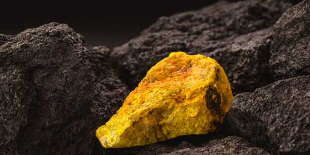 Fransa'nın Rusya ile uranyum ilişkisi ortaya çıktı