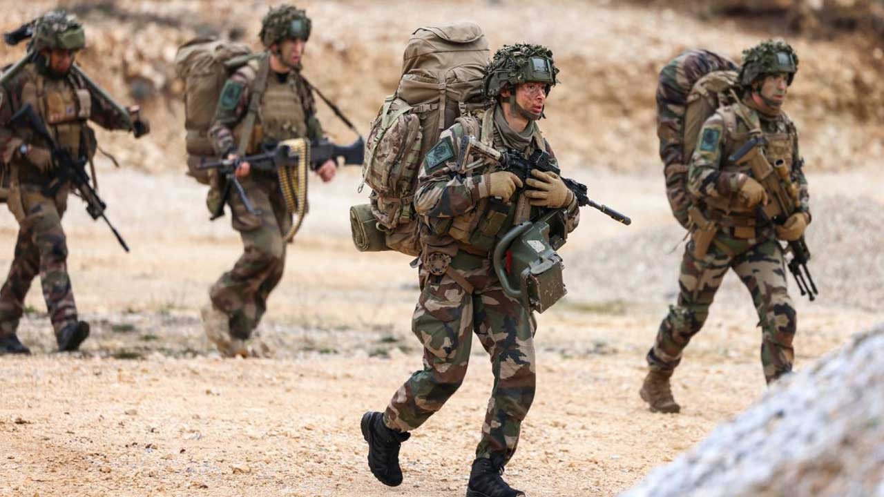 Fransa'yı ülkeden kovup Türkiye'yi seçtiler! Taarruz uçağı, İHA, füze sipariş ettiler