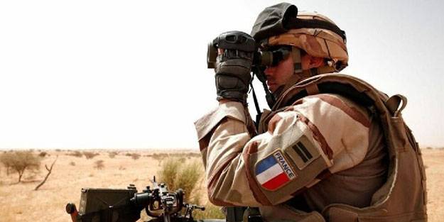 Fransız askerlere bombalı saldırı