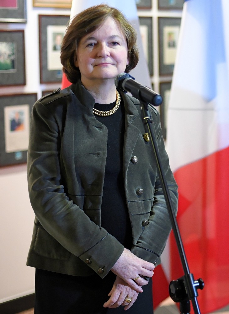 Fransız Bakan istifa ediyor 