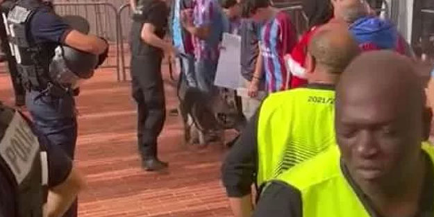 Fransız polisinden Trabzonspor taraftarına ırkçı muamele
