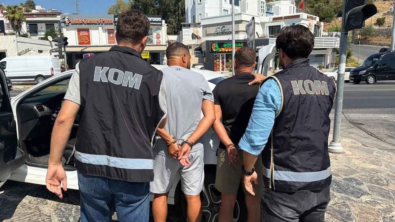 Fransız suç baronuna Bodrum’da suçüstü! Kırmızı bültenle aranan uyuşturucu taciri sahte kimlikle yakalandı!