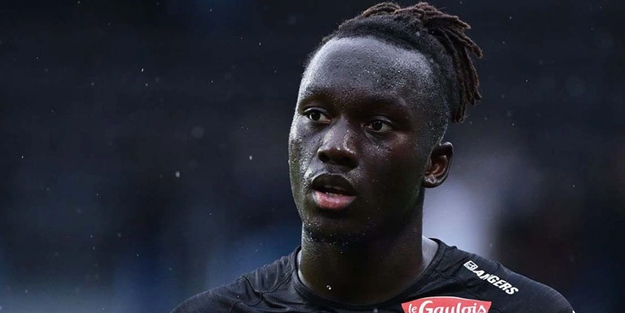 Fransızlar duyurdu: Yabancı genç yıldız ülkeden Türkiye'ye 5 milyona geldi gelecek! O Şaşırtan rakam