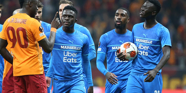 Fransızlar şaşkın! Galatasaray'ı manşetlere taşıdılar