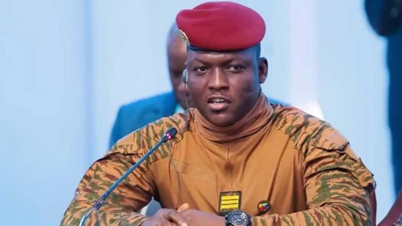 Fransızları ülkesinden kovdu! Burkina Faso Devlet Başkanı'ndan sömürgecilere kapak