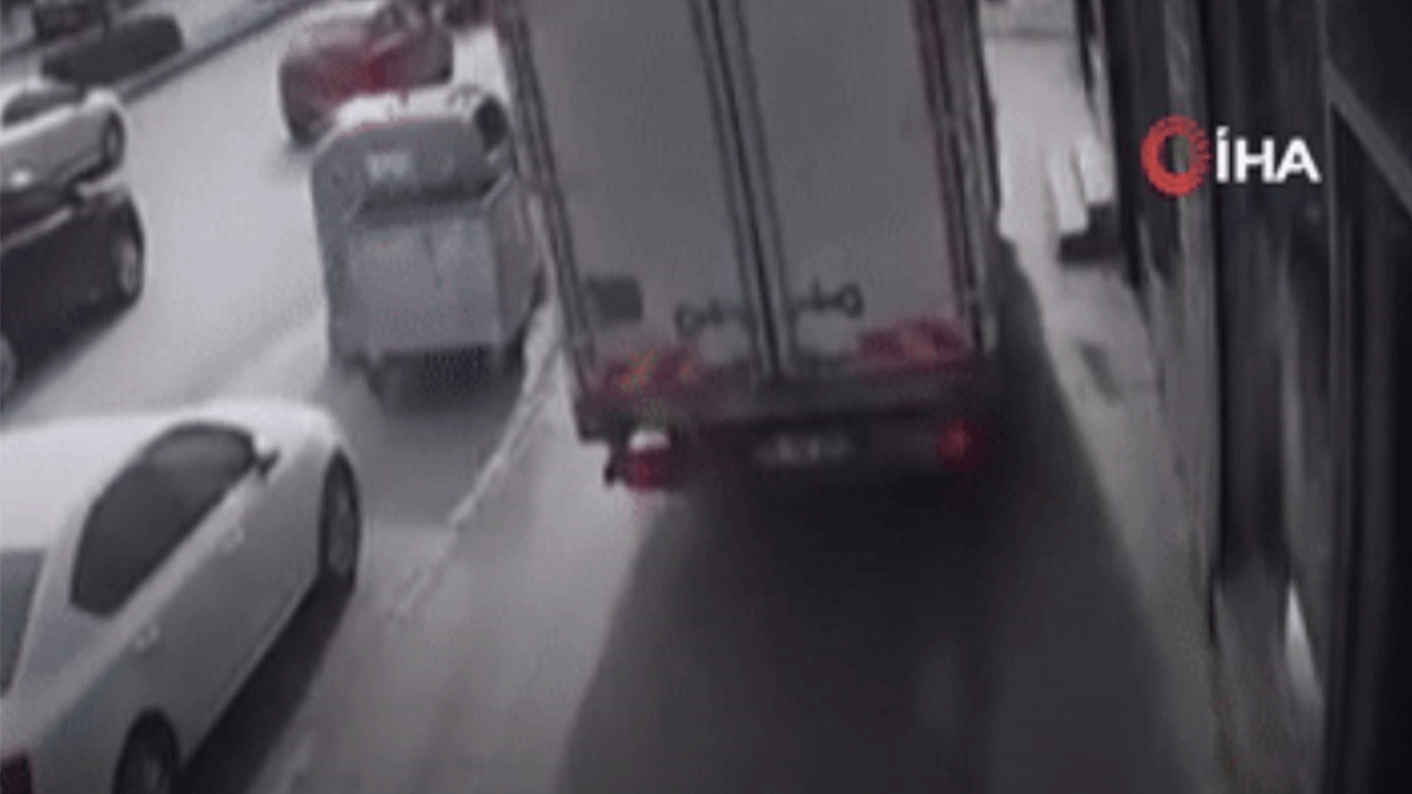 Freni boşalan kamyon kalabalığa daldı! O anlar kamerada!