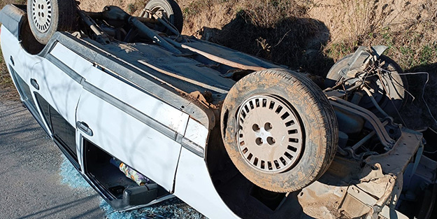 Freni boşalan otomobil ters döndü