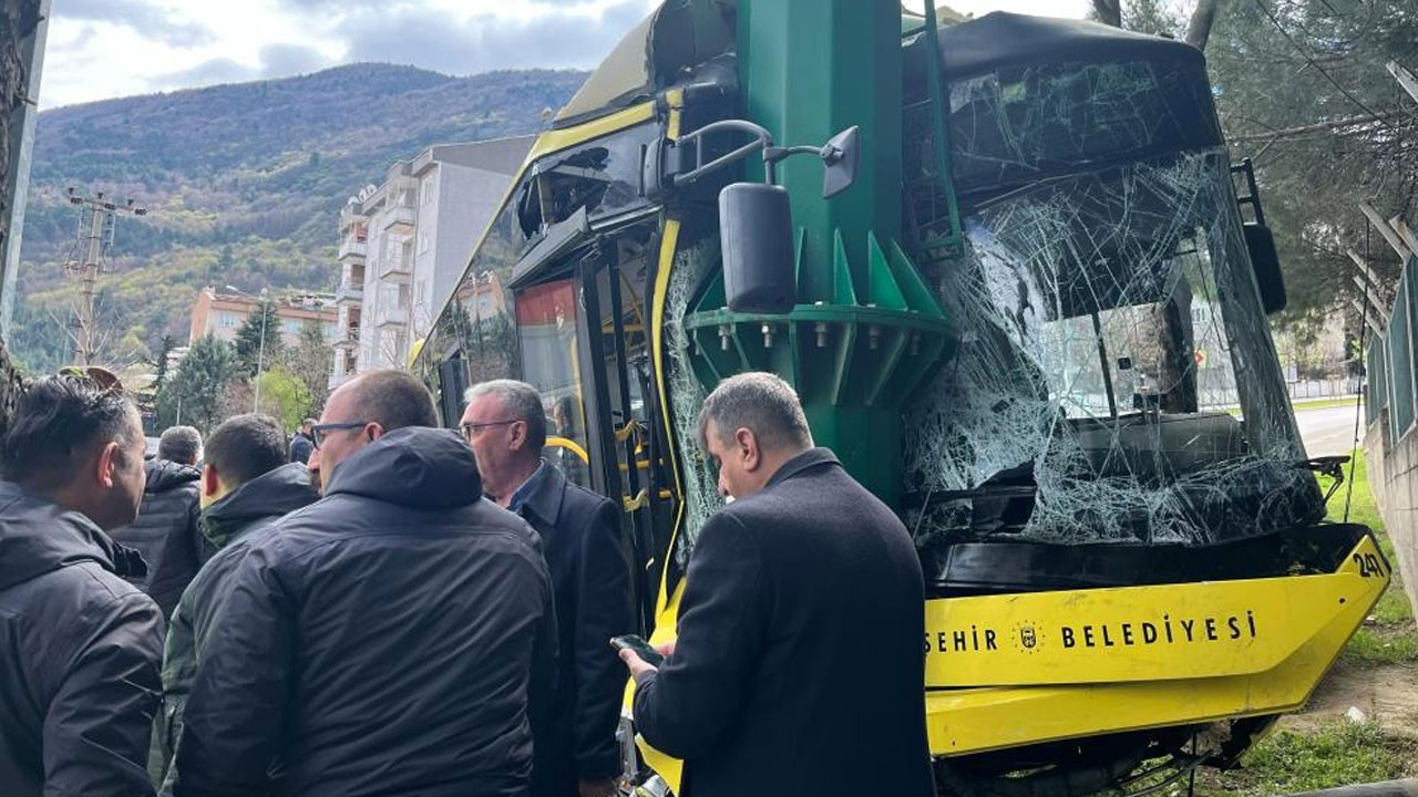 Freni patlayan belediye otobüsünde dehşet! Yaralılar var