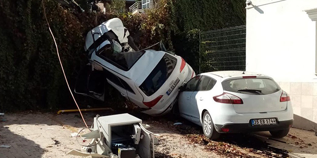 Freni patlayan kamyon dehşet saçtı! Ölü ve yaralılar var