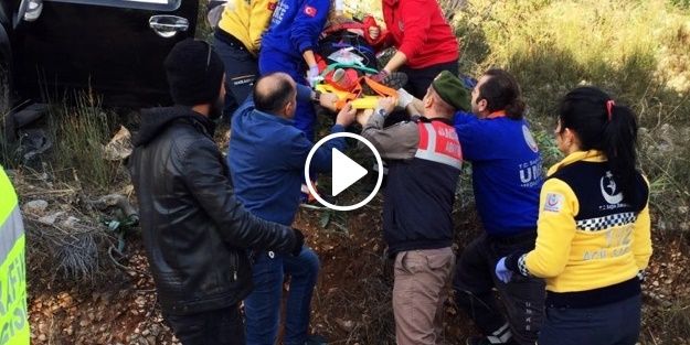 Freni patlayan otomobil şarampole uçtu