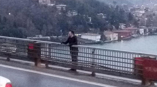 FSM'de intihar girişimi! Trafik kilit