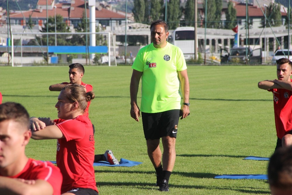 Fuat Çapa, hakemleri ve takımı değerlendirdi 