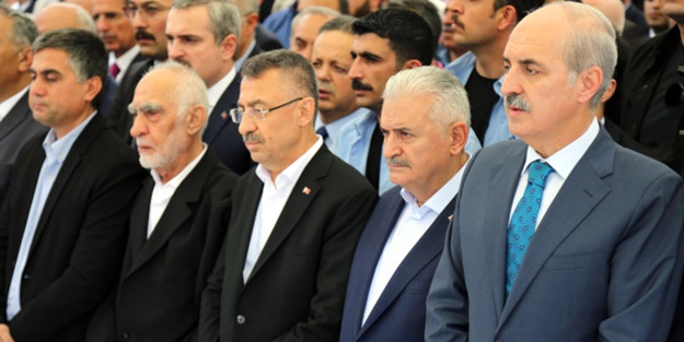 Fuat Oktay taziyeleri kabul etti