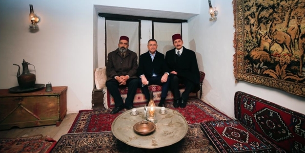 Fuat Oktay'dan o filmin setine flaş ziyaret!