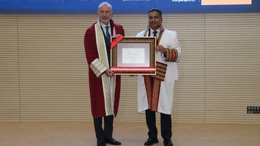 Fuat Tosyalı’ya İSTE’den fahri doktora unvanı