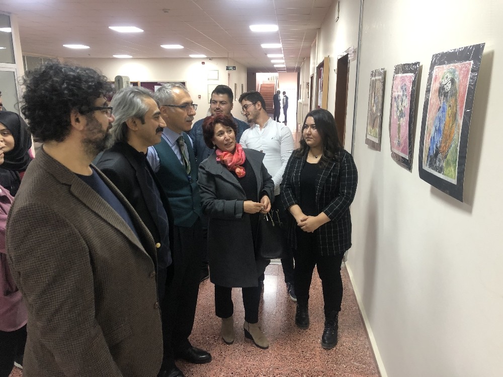 FÜ’de özgün baskı resim sergisi 