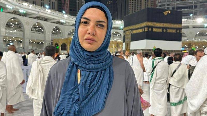 Fulya Öztürk'ü, kendi vergileriyle Umre'ye gönderdiklerini zanneden ve hamam tası gibi kendi yankılarına coşan şeref züğürtleri! Klavyeni ahıra bağla yobaz