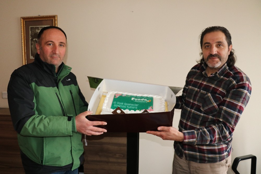 Funda Pastanesi’nden İHA’ya ’10 Ocak’ jesti 