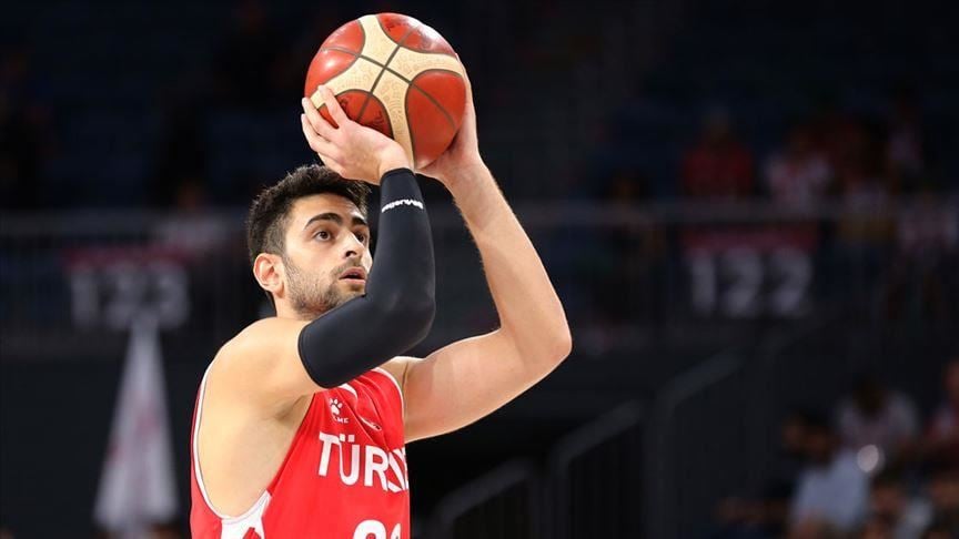 Furkan Korkmaz'dan maç kazandıran üçlük