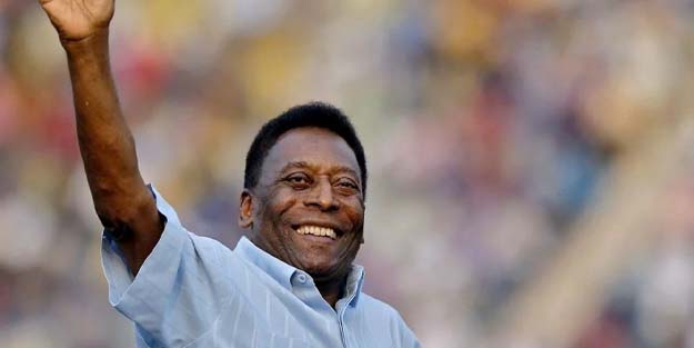 Futbol efsanesi Pele, 82 yaşında yaşamını yitirdi